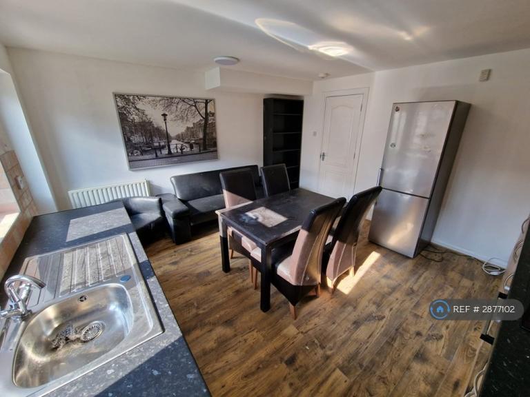5 bedroom house in Maryland Road, London, E15 (5 bed) (#2877102)