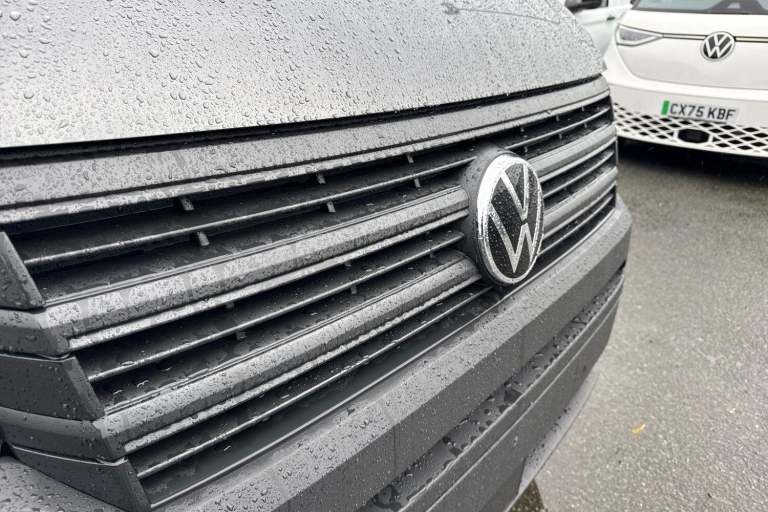 2025 Volkswagen Crafter 2.0 TDI 140PS Commerce Plus High Roof Van PANEL VAN DIESEL Manual