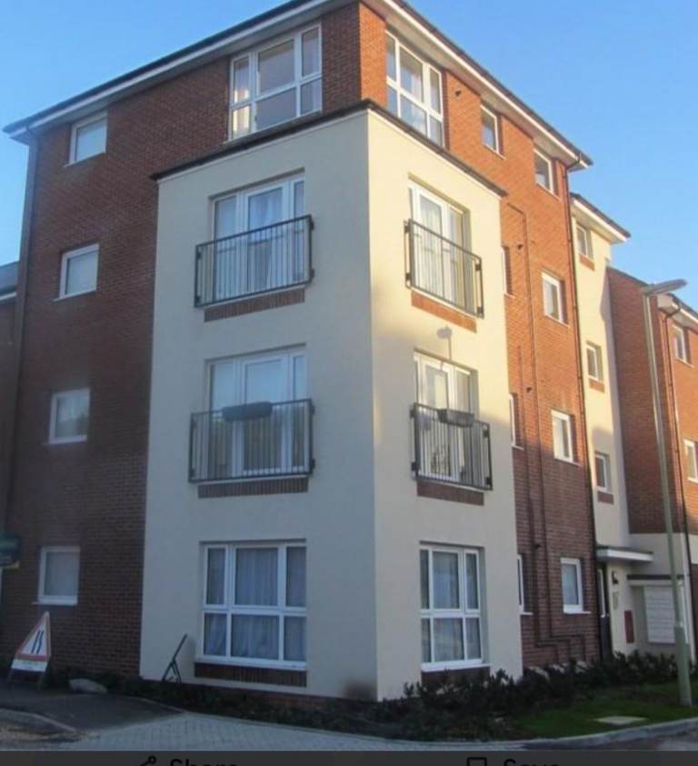 2 bed ground floor flat