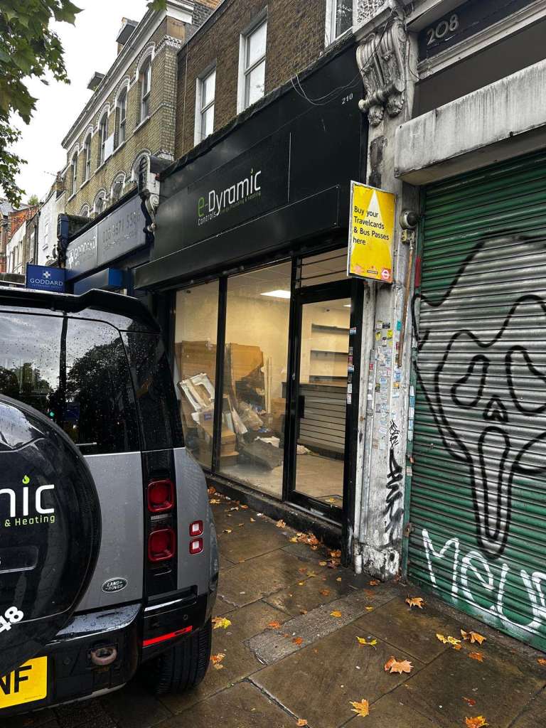 image for Commercial Unit for Rent - Brixton Hill 