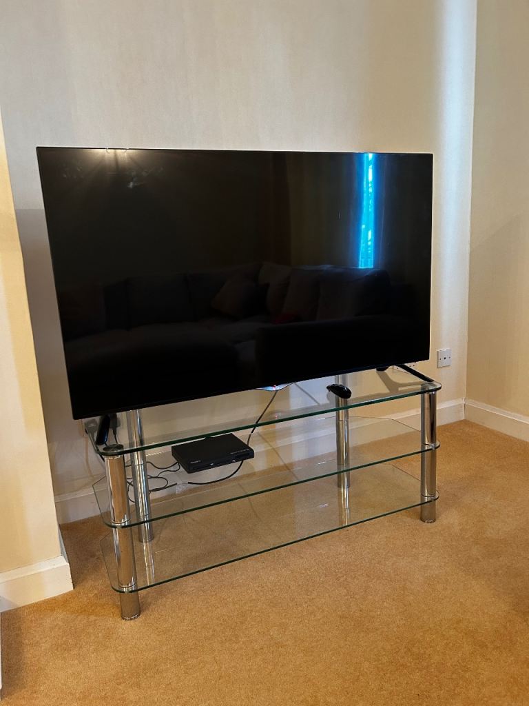 LG 55” TV 55UB820V