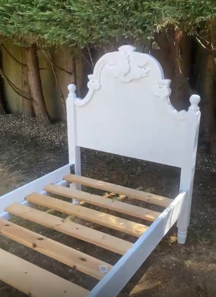 Pine single bed 