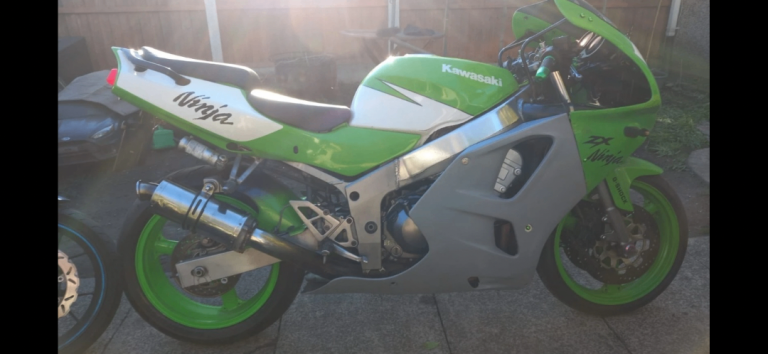 Kawasaki Ninja ZX6 1996 project