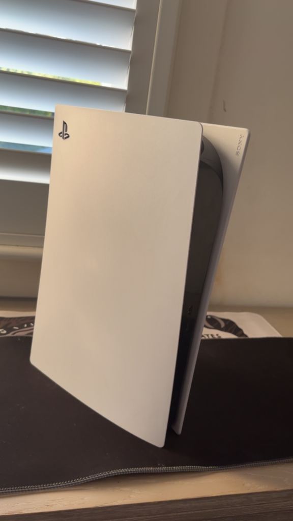 PS5 Disc Edition – Great Condition 🎮