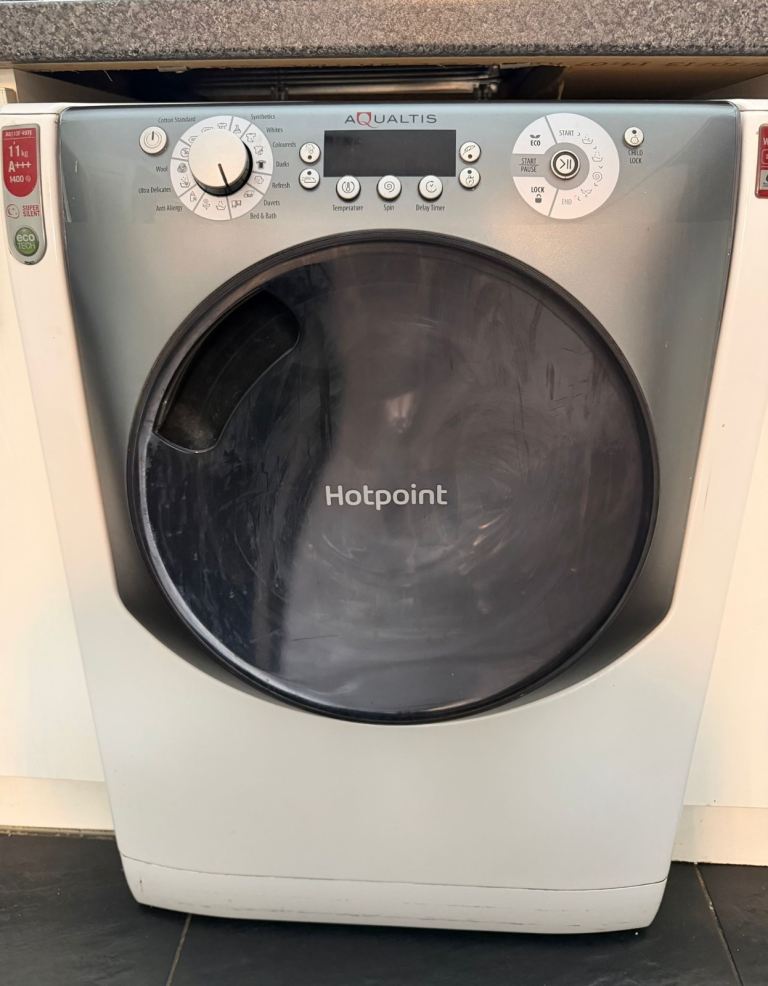 HOTPOINT Aqualtis Washing Machine 

Model number