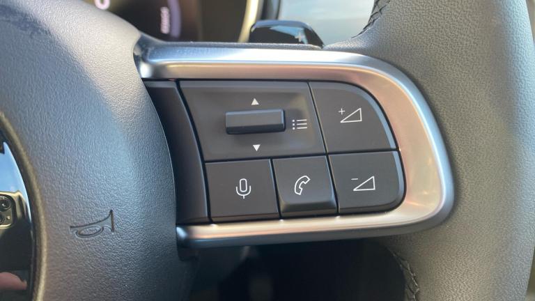 2025 Fiat 600 1.2 MHEV SUV 5dr Petrol Hybrid e-DCT Euro 6 (s/s) (136 ps) HATCHBACK Petrol/Electri...