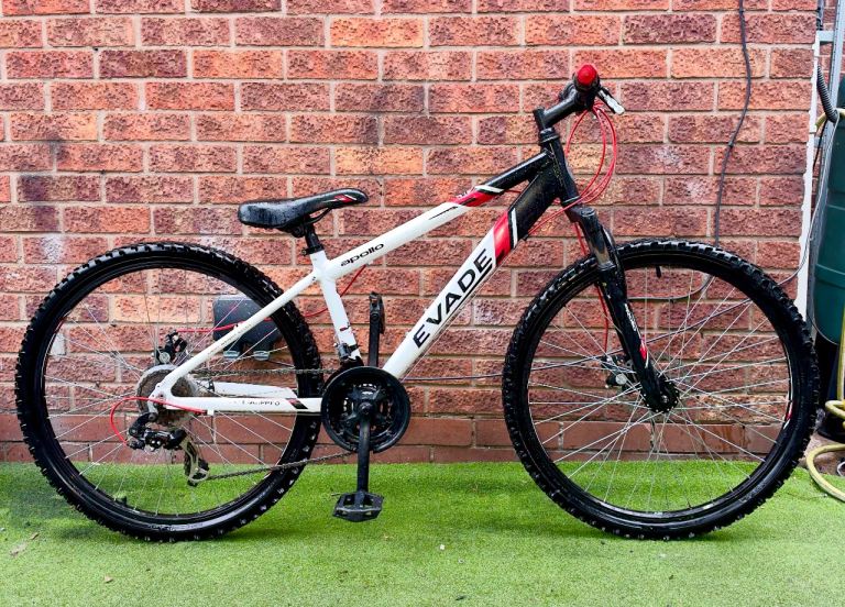 🔸Refurbished🔸 APOLLO EVADE JUNIOR / SML ADULT MOUNTAIN BIKE 