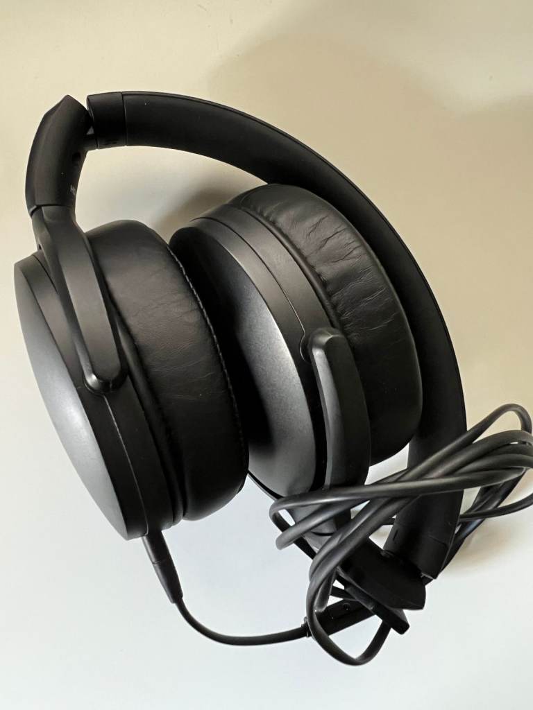 Sennheiser HD 400S Over-Ear Wired Headphones - Black