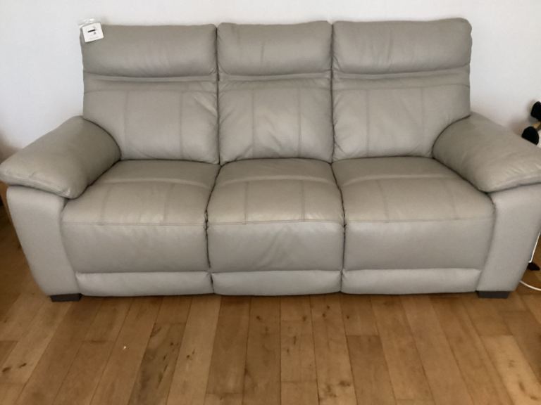 3 piece leather suite 