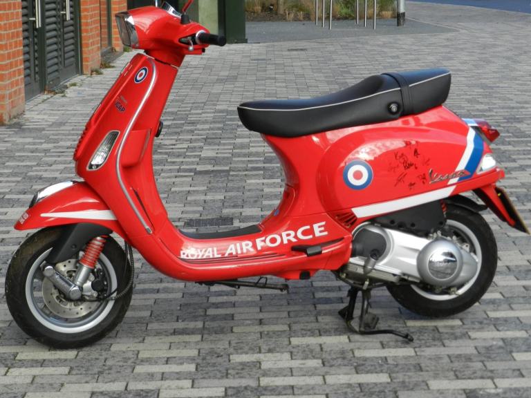 Piaggio Vespa S 125 Red Arrows Special Edition