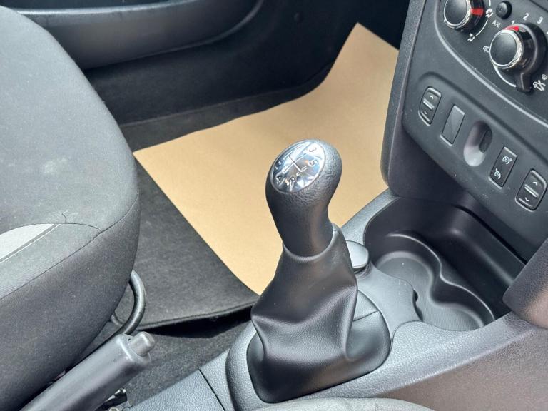 2016 Dacia Sandero Stepway 0.9 TCe Laureate Euro 6 (s/s) 5dr HATCHBACK Petrol Manual