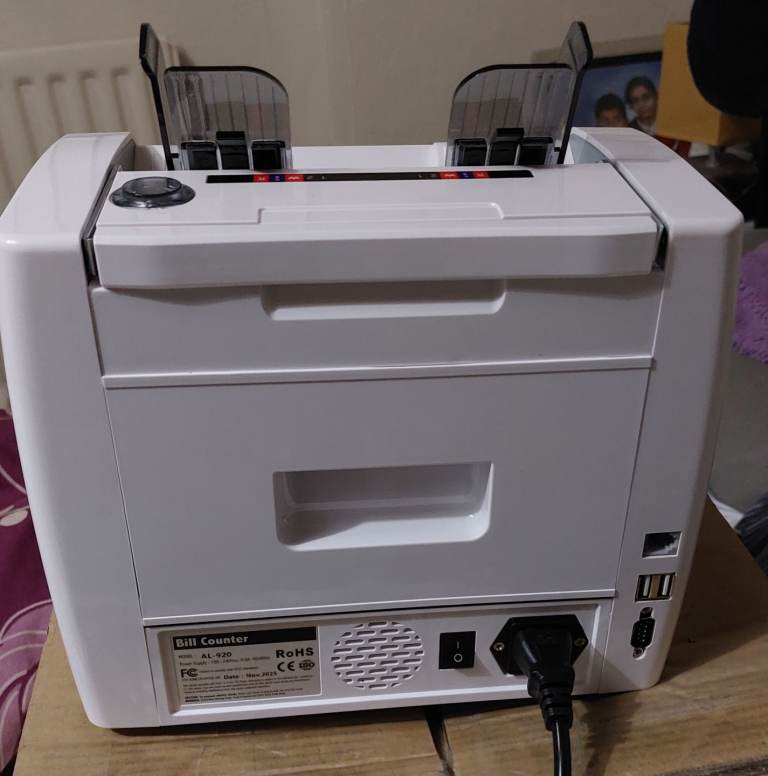 Al 920 Money counter.