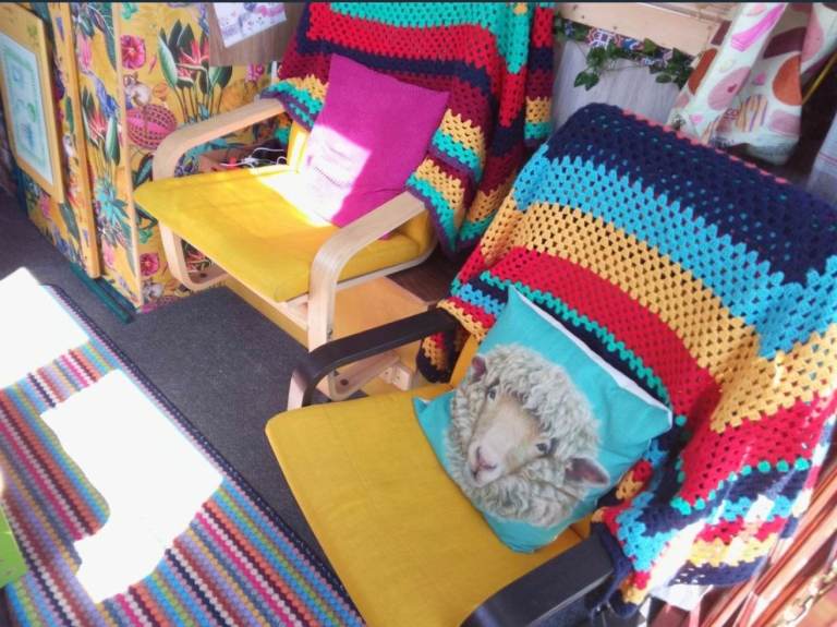 Renault Master Camper Van, 2 Berth, Heater, Water, Toilet Live-in Potential 27t Miles