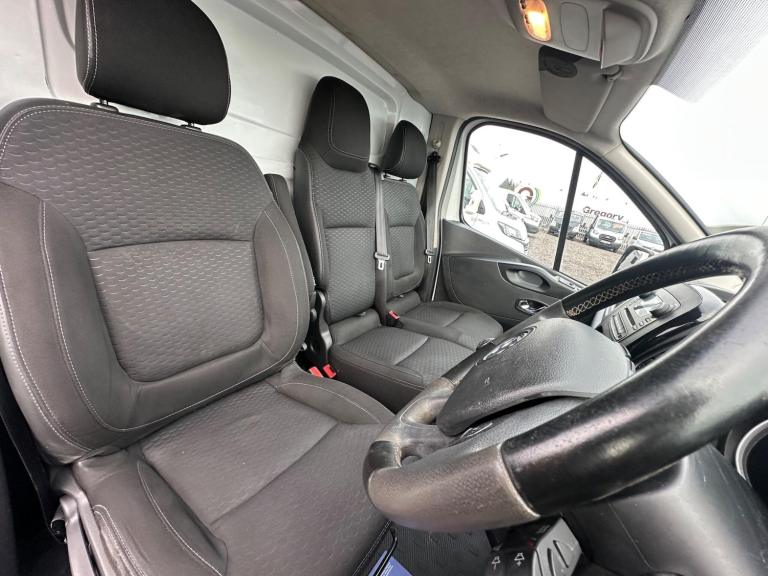 2017 Vauxhall Vivaro 1.6 CDTi 2900 BiTurbo ecoTEC Sportive L2 H1 Euro 6 (s/s) 5dr PANEL VAN Diese...