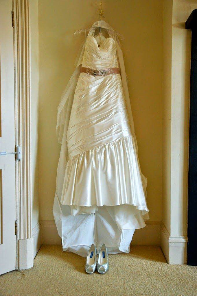 Beautiful Disney Ariel Wedding dress Size 12