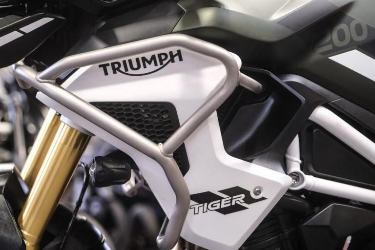 Triumph Tiger 1200 Rally Pro Adventure - Arrow End Can