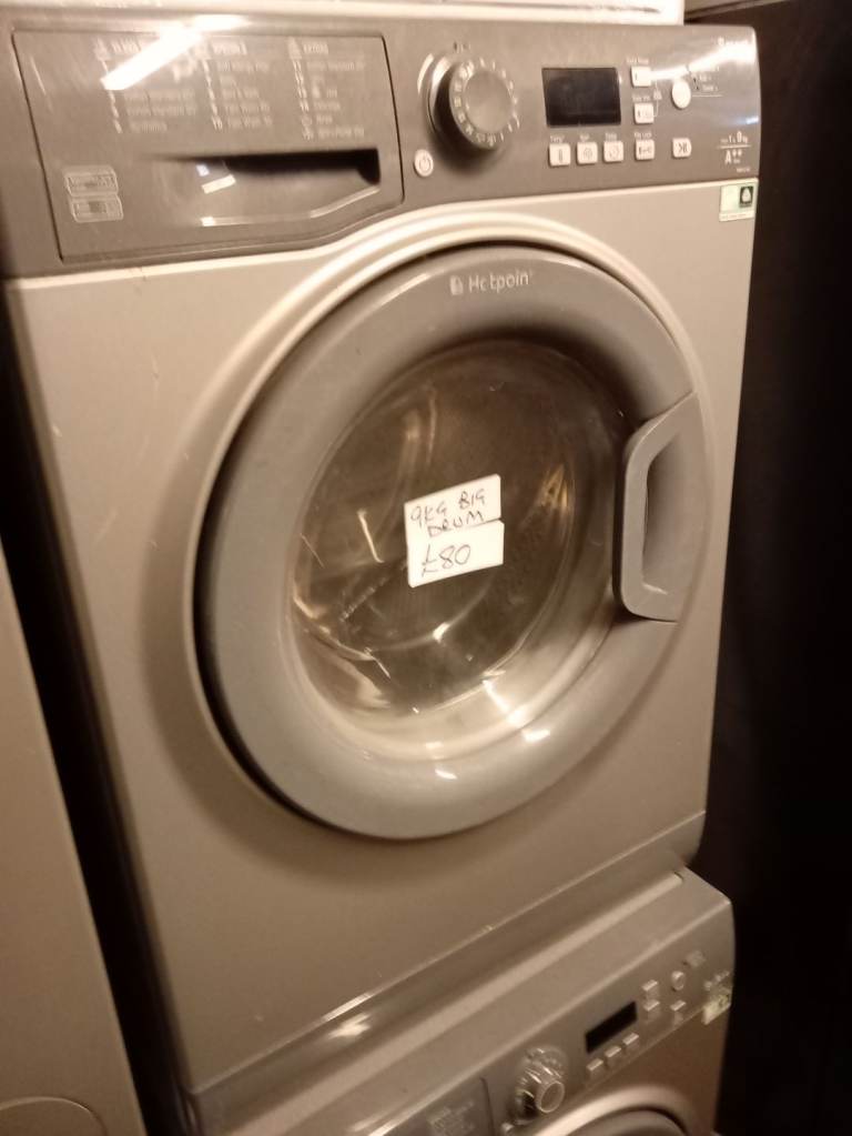 HOTPOINT 9KG WASHING MACHINE WITH MASSIVE DRUM 