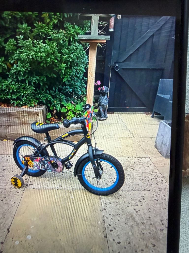 Children's Batman Bike with Stabilisers – As Good As New