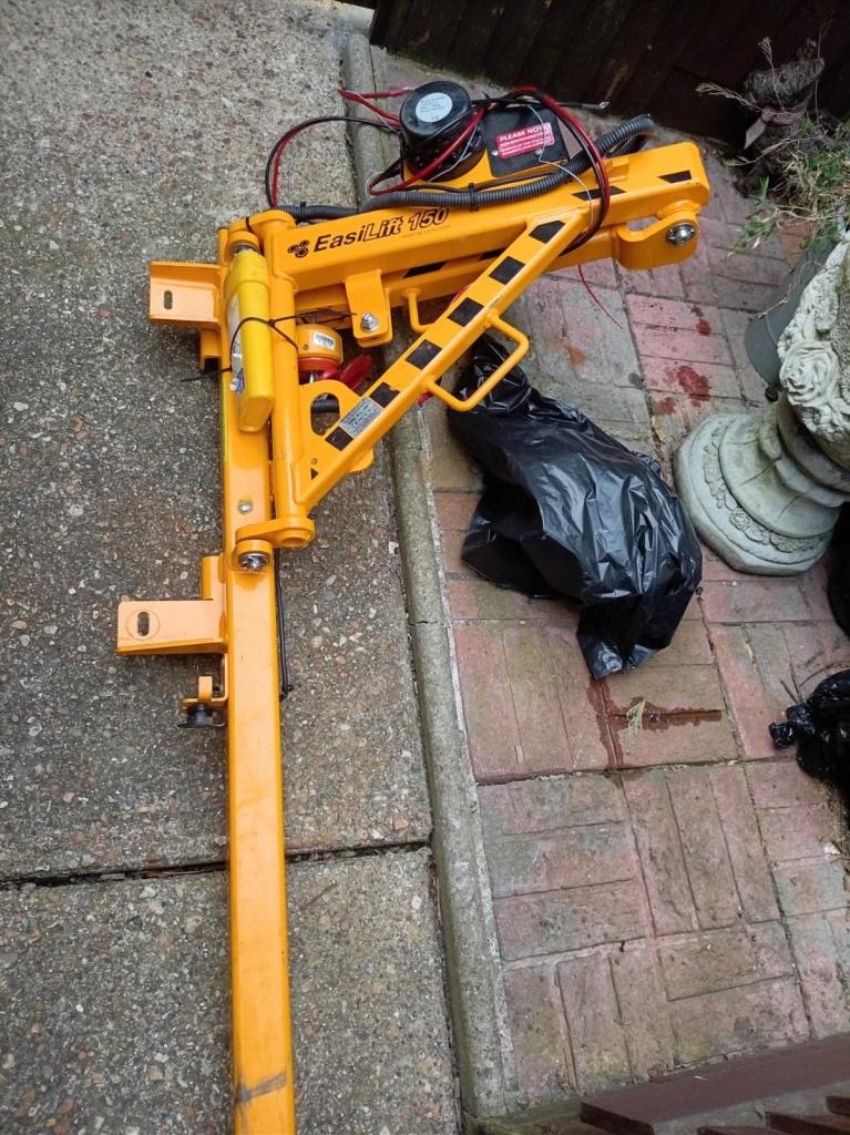 Easilift 150kgs crane 12v 