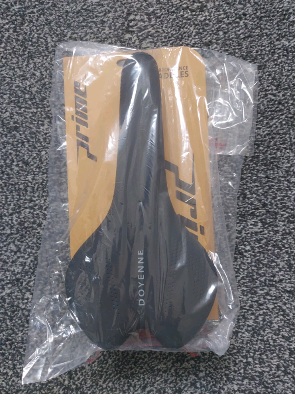 Doyenne sport bike saddle Brand new