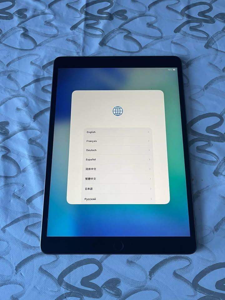 Apple iPad – Black, Good Condition