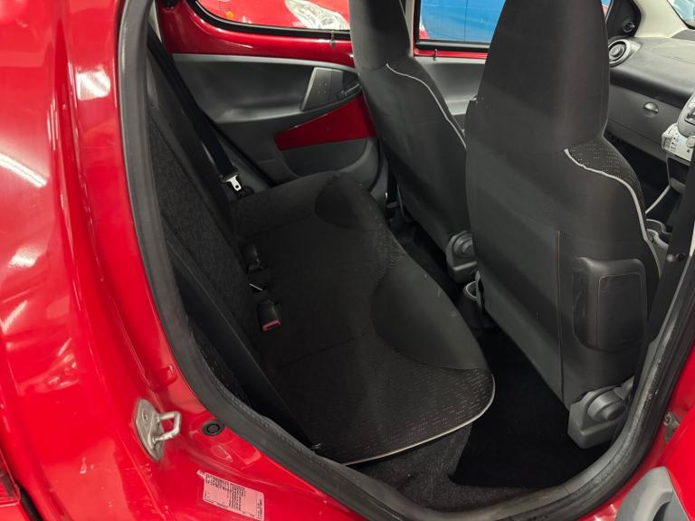 2011 Peugeot 107 1.0 Urban 5dr 2-Tronic HATCHBACK Petrol Automatic