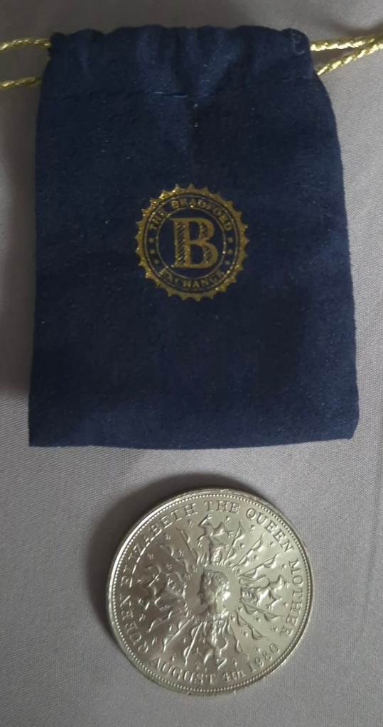 British commemorative crown coin to celebrate the 80th birthday of Queen Elizabeth the Queen Mother 