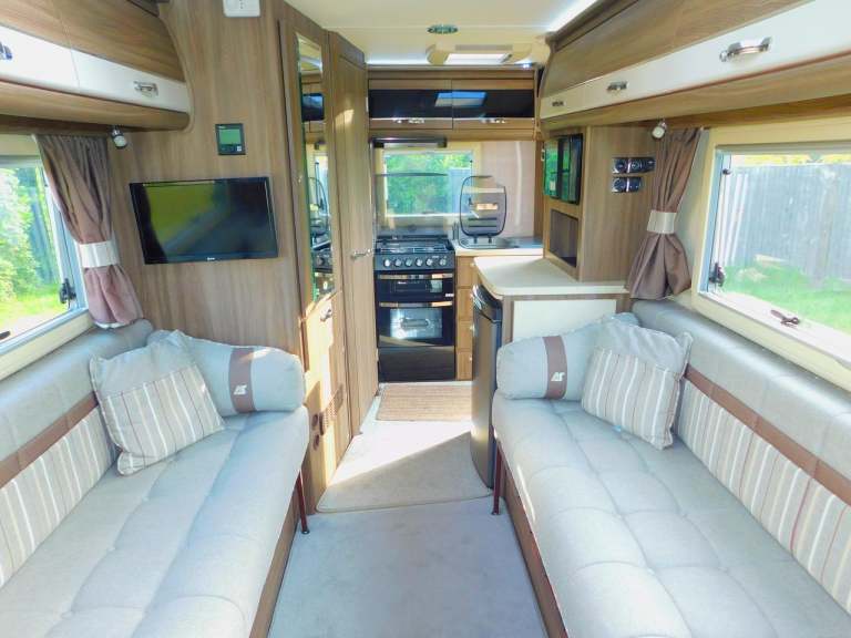 Auto-Sleeper Broadway Peugeot 2.0L Luxury 2 Berth Motorhome for sale