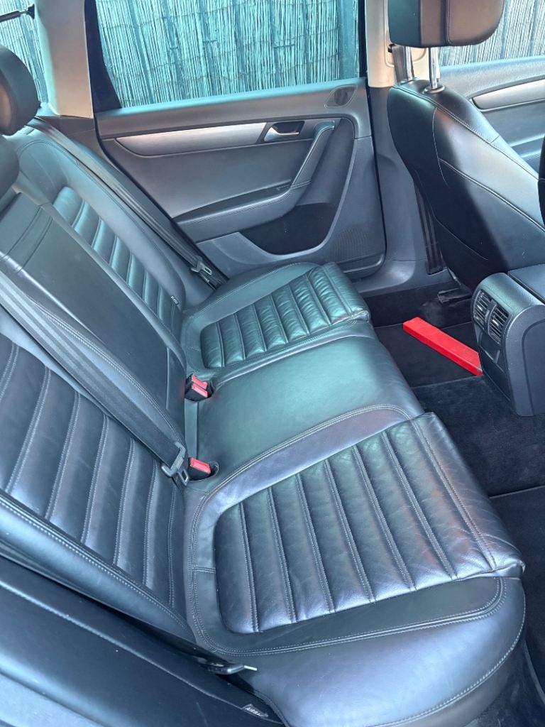 Volkswagen, PASSAT, Estate, 2012, Manual, 1968 (cc), 5 doors