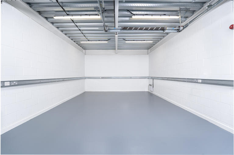 Versatile light industrial units in Basingstoke RG248UP