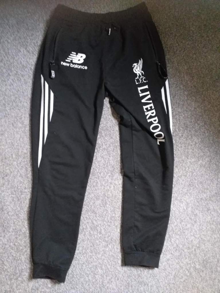 image for tracksuit