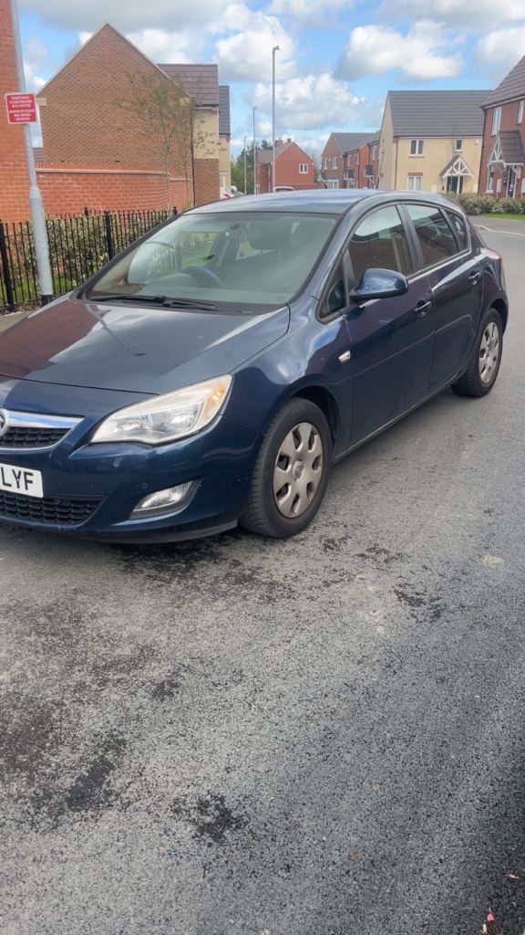 Vauxhall, ASTRA, Hatchback, 2010, Manual, 1686 (cc), 5 doors