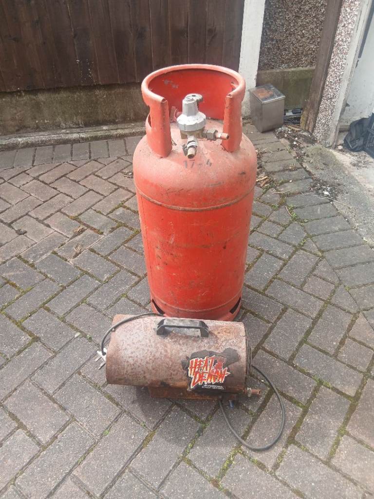 Heat demon gas heater and bottle