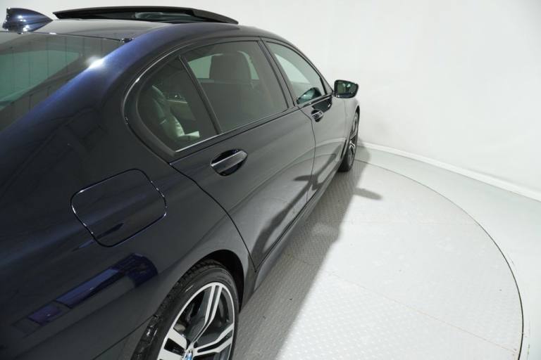 2015 BMW 7 Series 730Ld M Sport 4dr Auto SALOON DIESEL Automatic