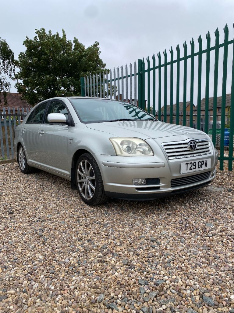Toyota, AVENSIS, Hatchback, 2004, Manual, 1998 (cc), 5 doors