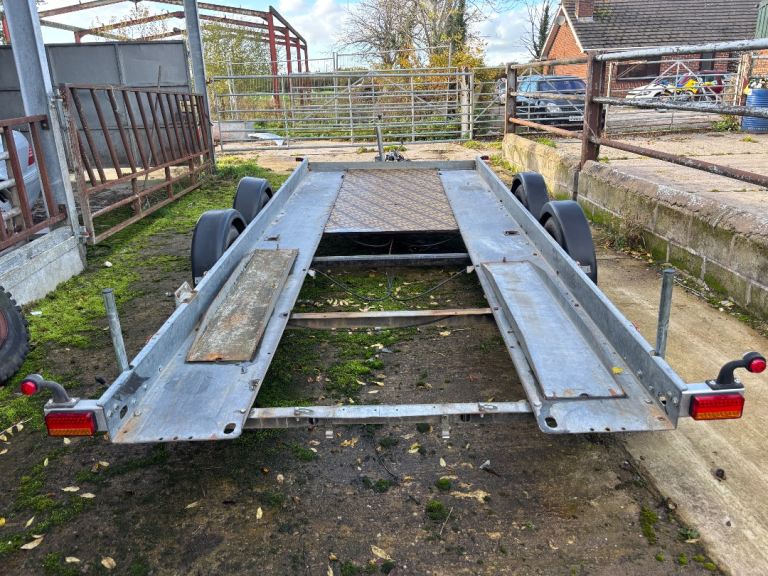 Brian James car trailer 
