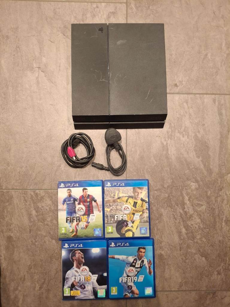 playstation 4 with 4 games NO controller all leads