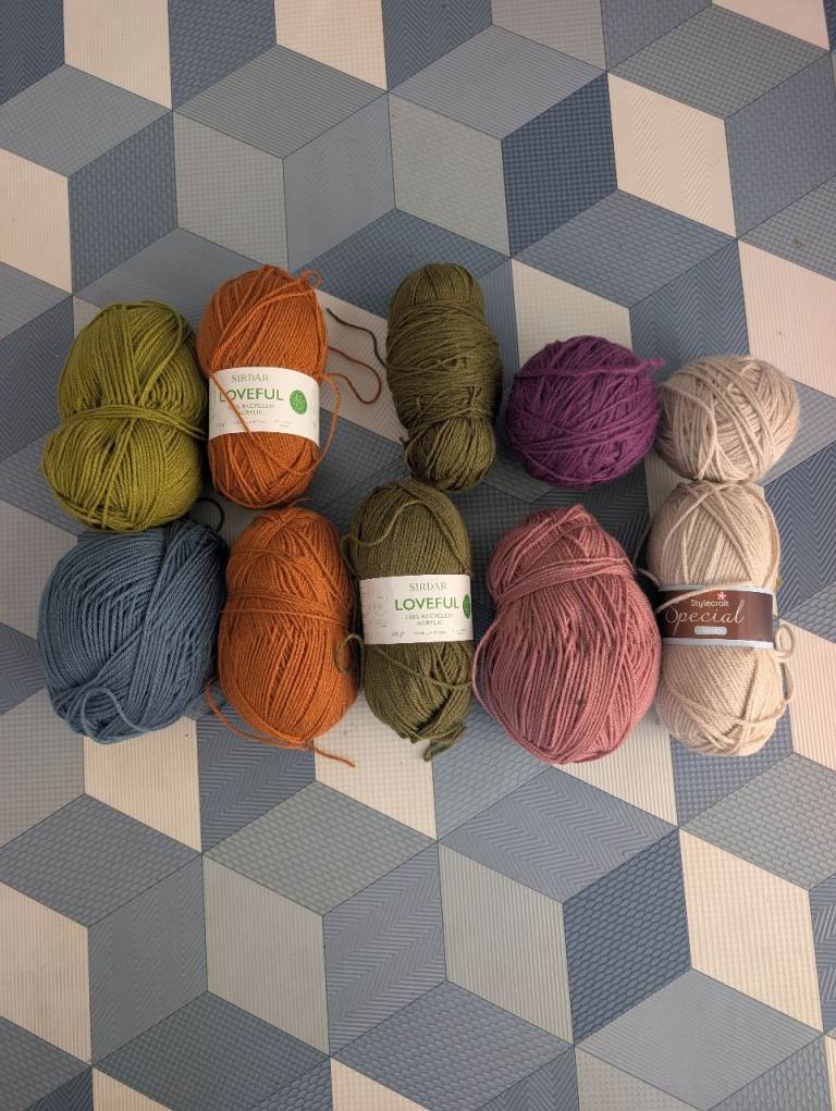 Yarn Bundle – Various Colours