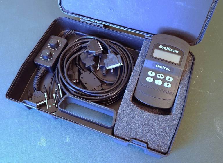 Omitec OminScan OBDII Scan Tool with PSU: MINT & AS NEW - OBD-II - Diagnostic - Scanner