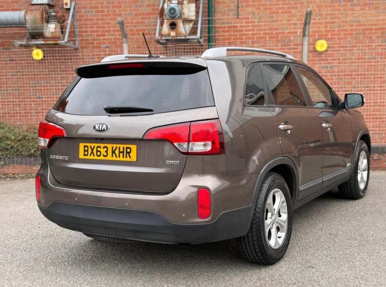 2013 Kia Sorento 2.2 CRDi KX-2 5dr Auto [Sat Nav] ESTATE DIESEL Automatic