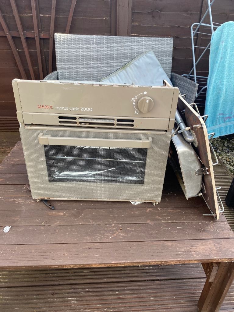 Gas hob and oven for caravan 