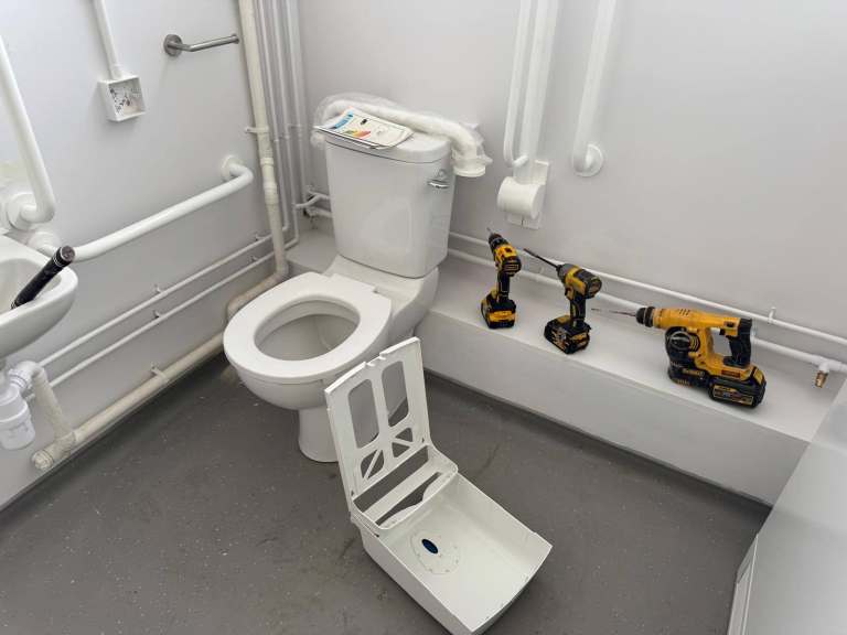 Plumber / Professional Plumbing 24/7 - Gas Engineer, Boiler Service & Repair Manchester 🚿