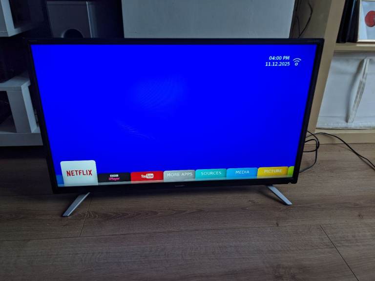 Sharp LC-32CFG6022K 32" 1080p Full HD LED Smart TV with Freeview HD