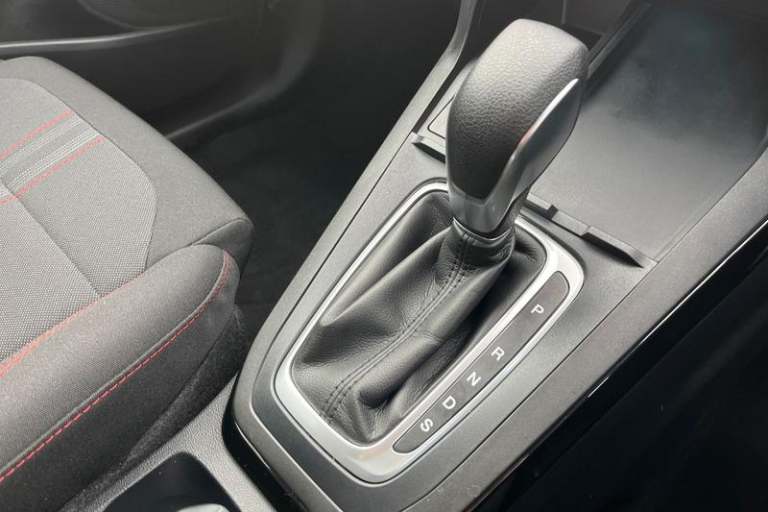 2025 Ford Puma 1.0 EcoBoost Hybrid mHEV ST-Line 5dr DCT ** Sync 4 - Bluetooth / USB Connec Hatchb...