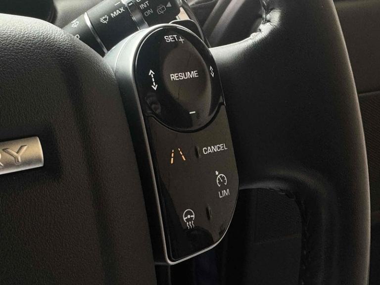 2018 Land Rover Discovery SD V6 HSE Luxury SUV Diesel Automatic