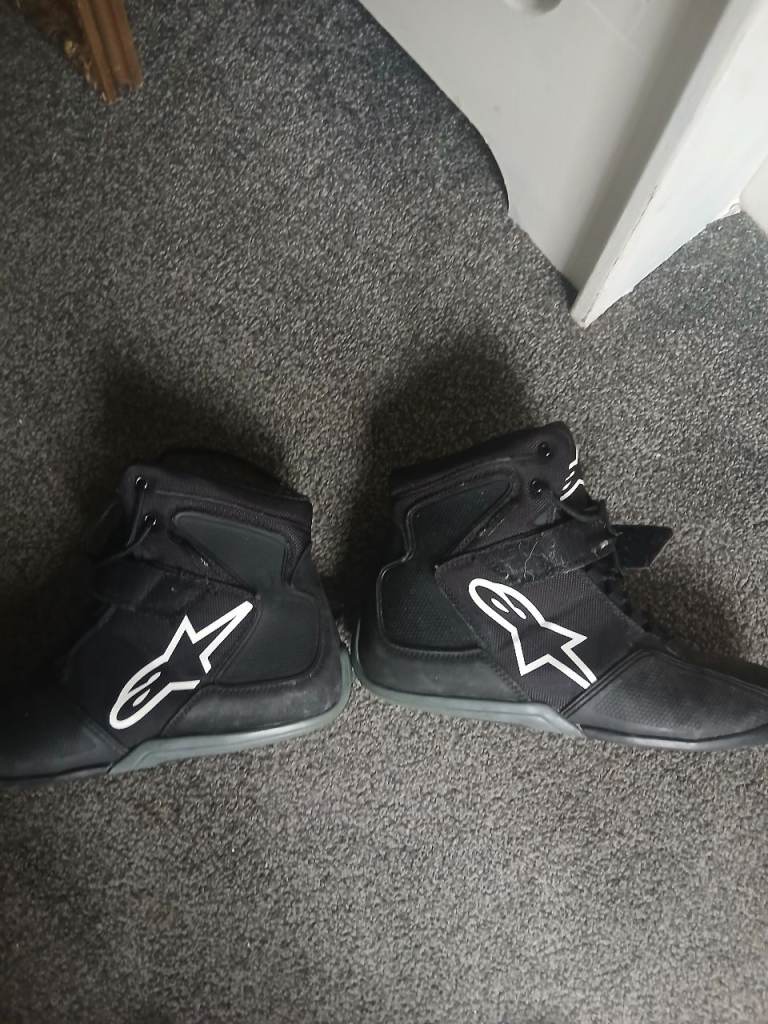 black Alpinestar boots Fastback 2 Drystar (DS) motorcycle shoes. 
