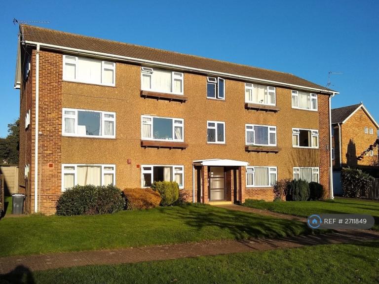 3 bedroom flat in Shaftesbury Road, Canterbury, CT2 (3 bed) (#2711849)