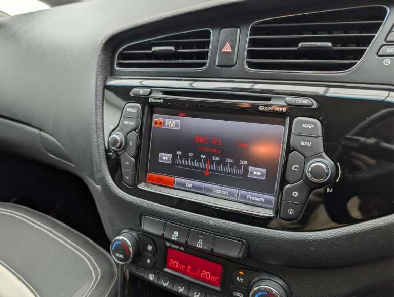 2015 Kia Ceed 1.6 GDi EcoDynamics 3 Hatchback 5dr Petrol Manual Euro 5 (s/s) (133 bhp) -  HATCHBA...