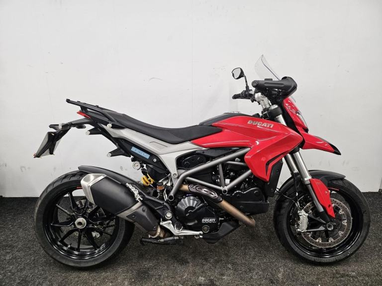 DUCATI HYPERSTRADA 821 ** RIDER MODES - HAND GUARDS - MOT APRIL 2027 ** 