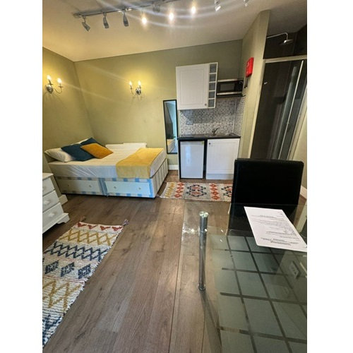 Self-Contained Studio Flat in Bedford Hill, Balham, SW12 9HJ * ALL UTILITY BILLS INC*